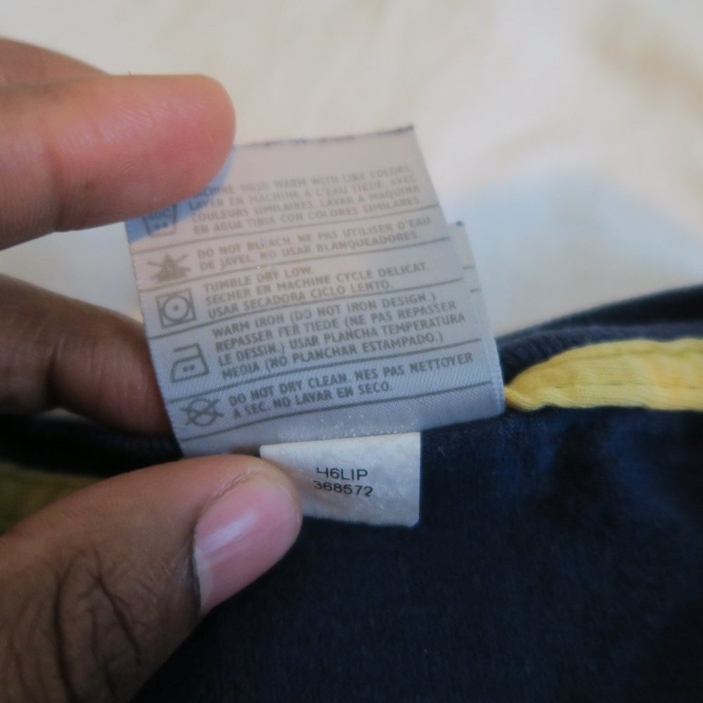 VTG Y2K Mini Square Patterned Long Sleeve T-Shirt - Picture 5 of 6